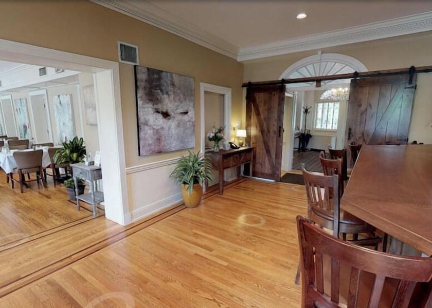 Connecticut Simsbury Restaurant