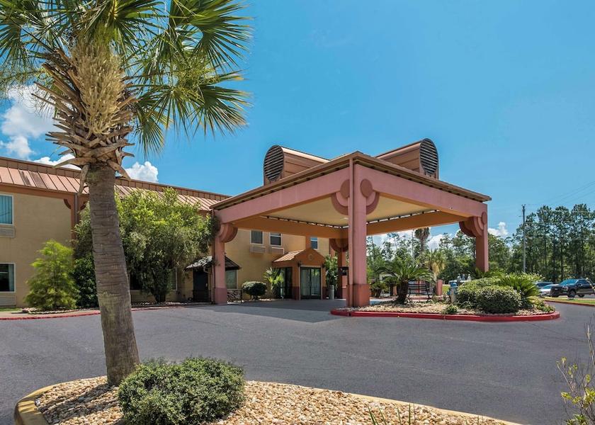 Mississippi Diamondhead Exterior Detail