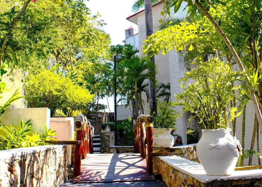 Oaxaca Santa María Huatulco Interior Entrance