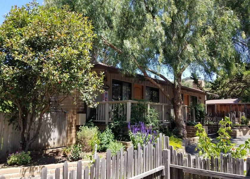 California Carmel Valley Exterior Detail