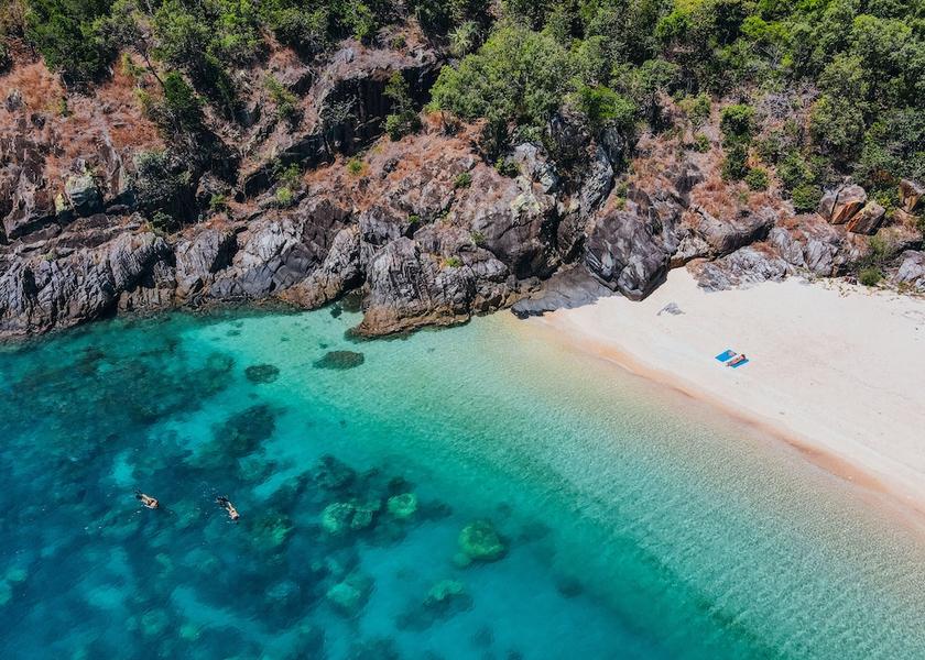 Hinchinbrook Shire Palm Island Beach