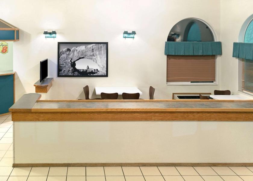 Utah Green River Lobby