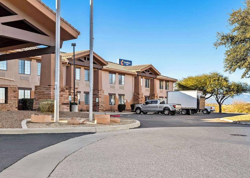 Arizona Benson Exterior Detail