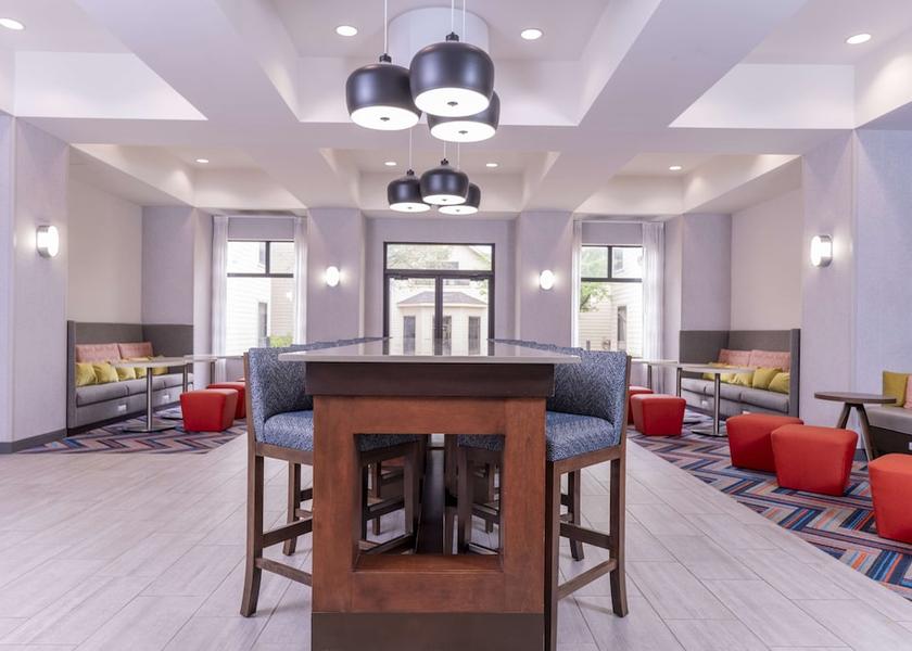 Missouri Chesterfield Lobby