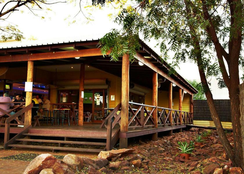 Western Australia Halls Creek Hotel Exterior