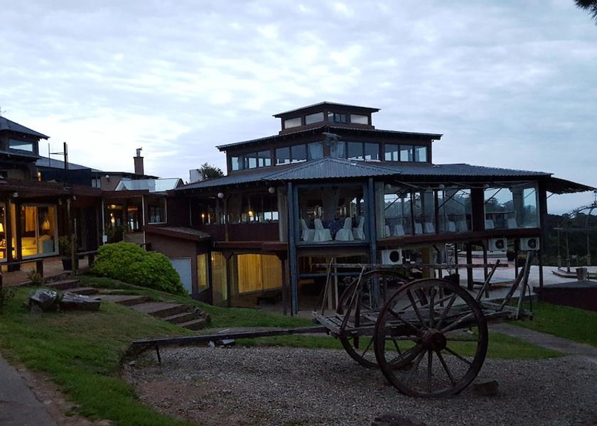 Maldonado Punta Ballena Facade