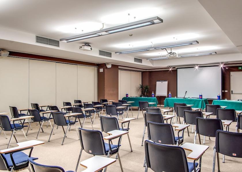 Lombardy Saronno Meeting Room