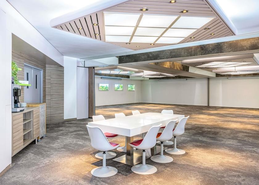 Canton of Vaud Crissier Meeting facility