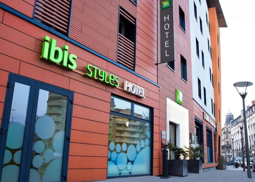 Auvergne-Rhone-Alpes Le Puy-en-Velay Exterior Detail