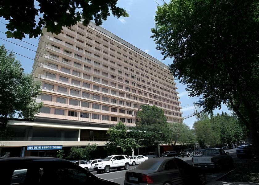  Yerevan Hotel Exterior