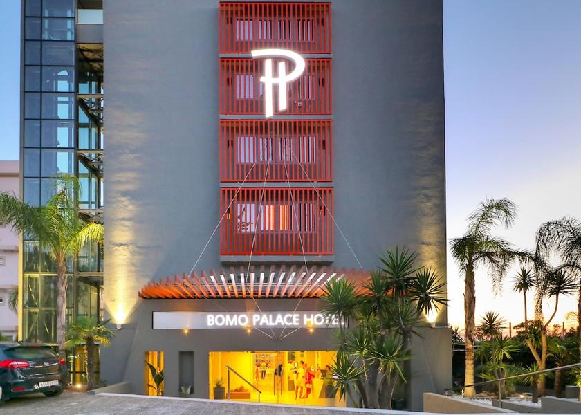 Attica Glyfada Property entrance