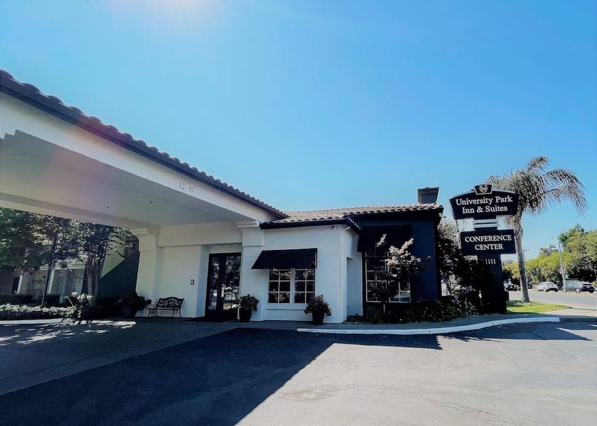 California Davis Facade