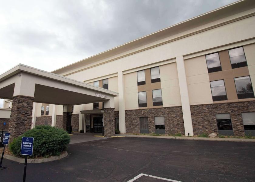 Ohio Kent Exterior Detail