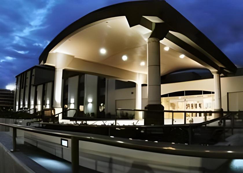 Manitoba Winnipeg Hotel Exterior