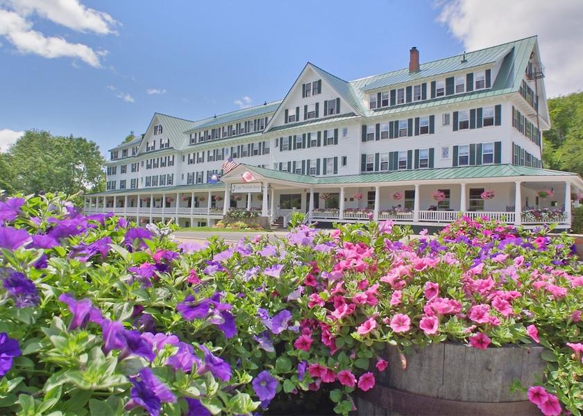 New Hampshire Jackson Exterior Detail