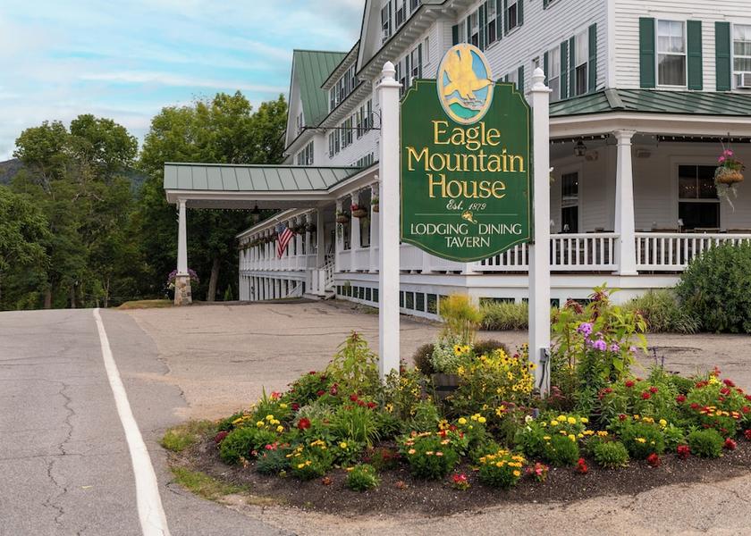 New Hampshire Jackson Exterior Detail