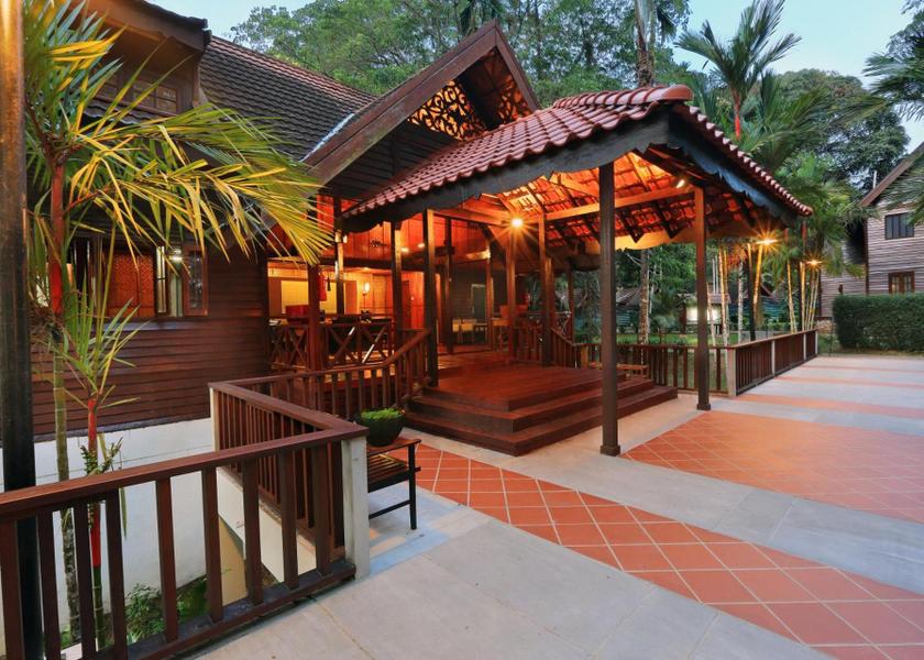 Pahang Kuala Tembeling entrance