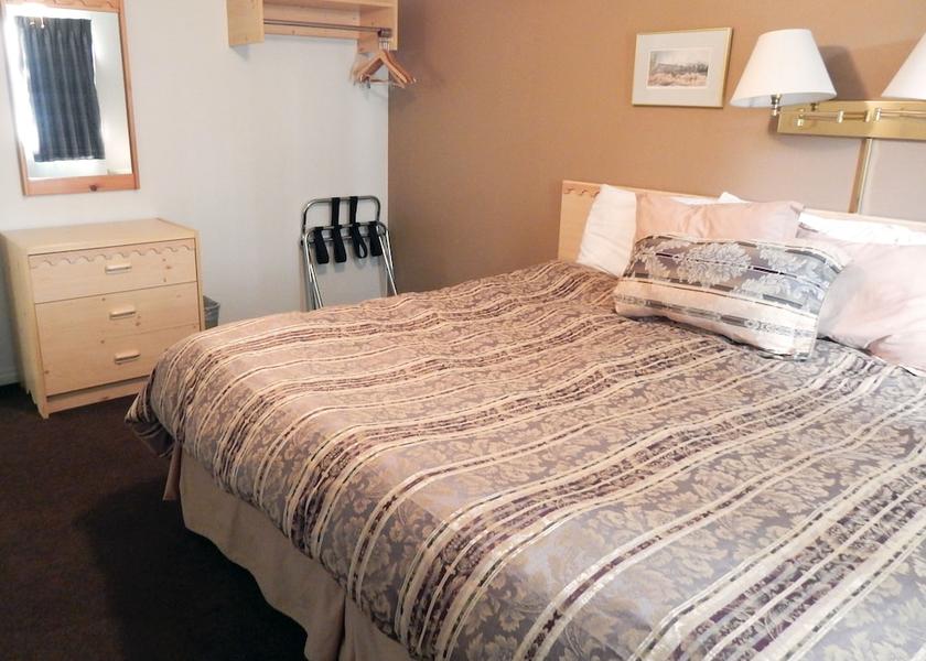 Alberta Harvie Heights Room