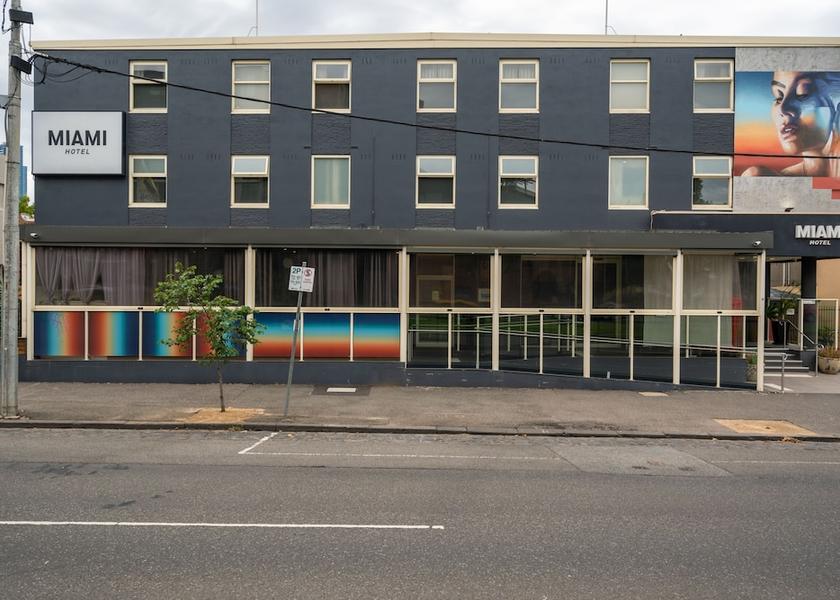 Victoria Melbourne Front of property