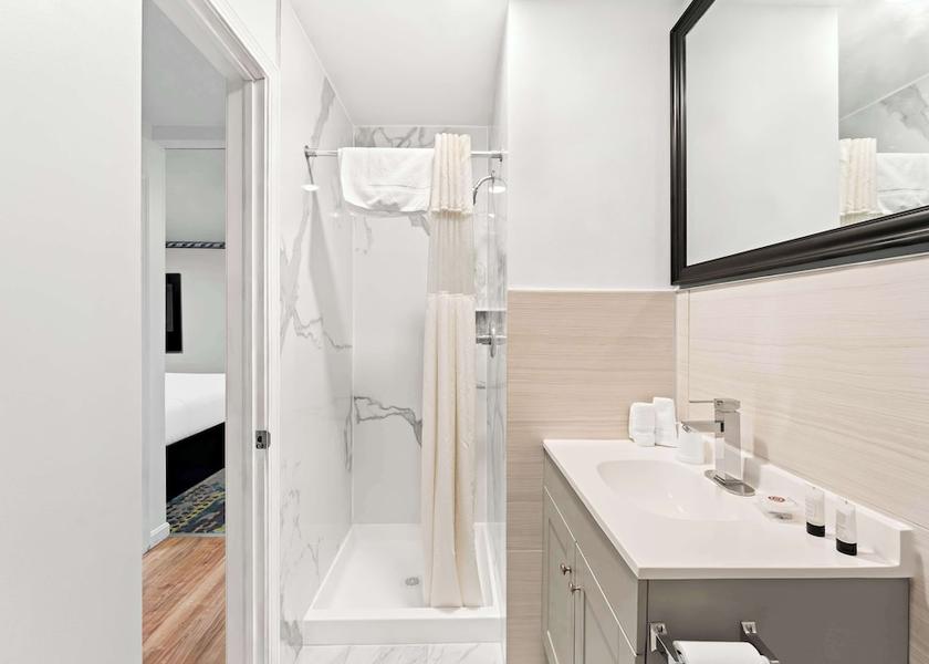 Connecticut Stonington Bathroom