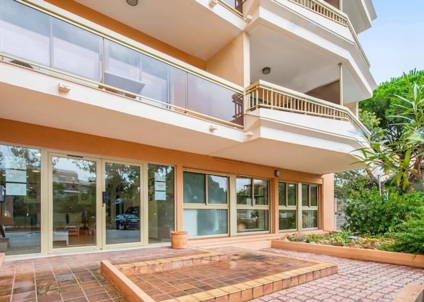 Var Sainte-Maxime Facade