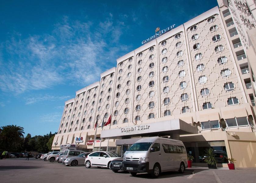  Tunis Exterior Detail