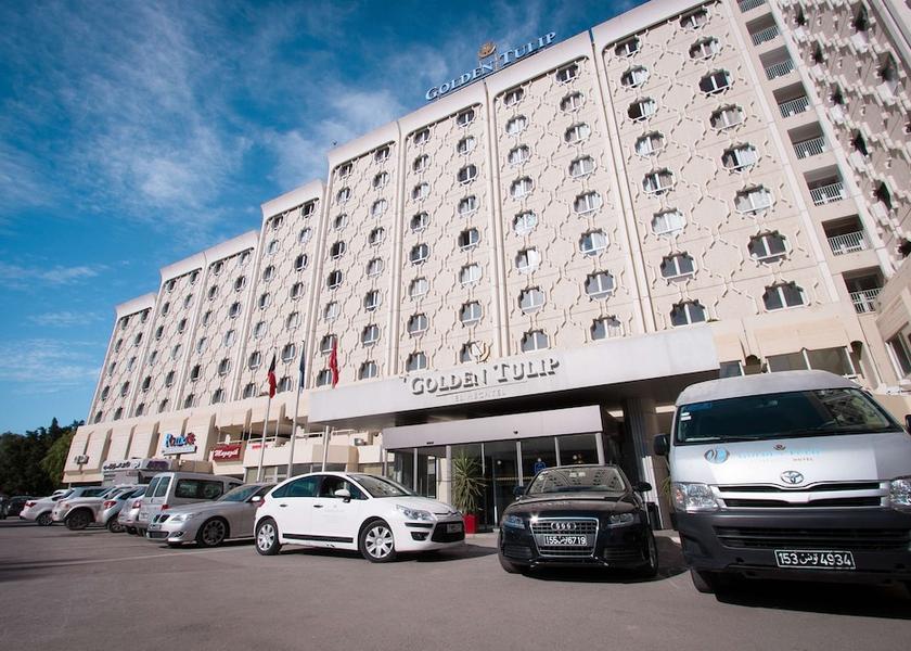  Tunis Exterior Detail