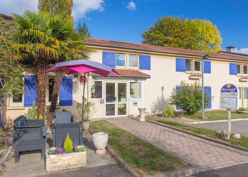 Auvergne-Rhone-Alpes Meylan Property Grounds