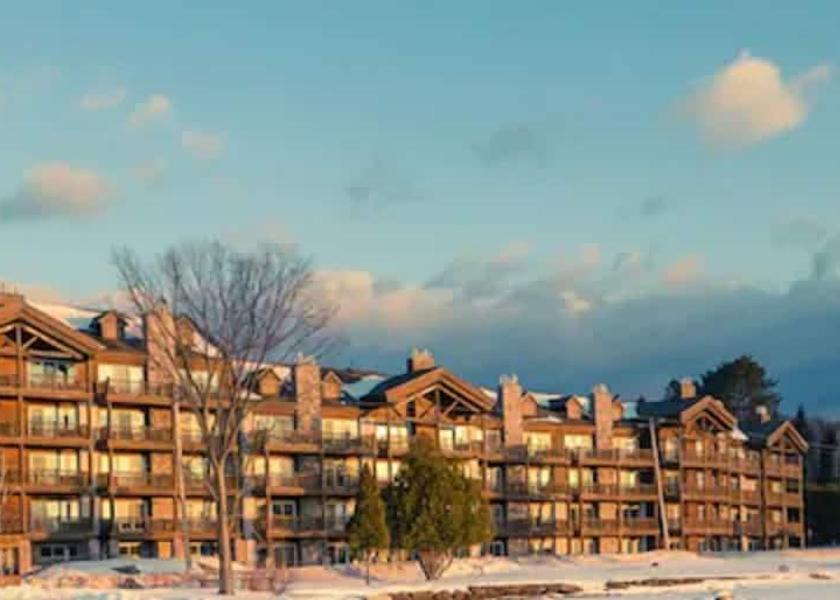 Quebec Mont-Tremblant Facade