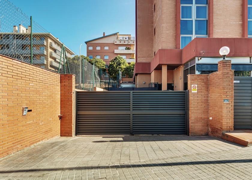 Catalonia Sant Just Desvern Parking