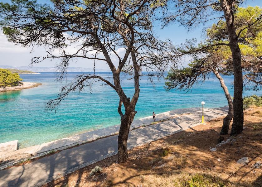 Split-Dalmatia Jelsa Beach