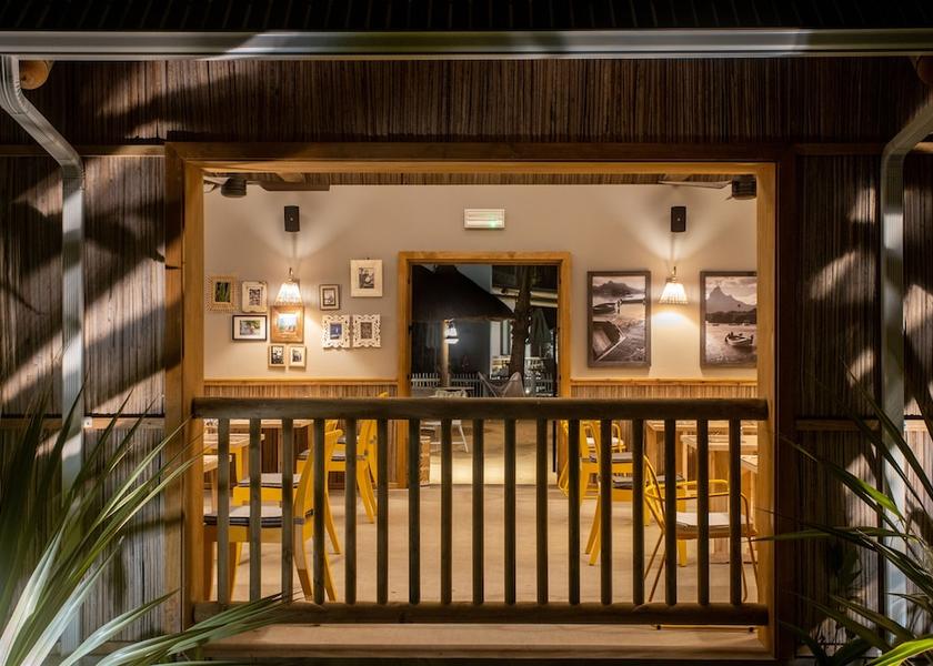  Belle Mare Restaurant