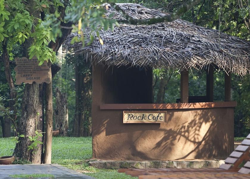 Central Province Sigiriya Bar (on property)