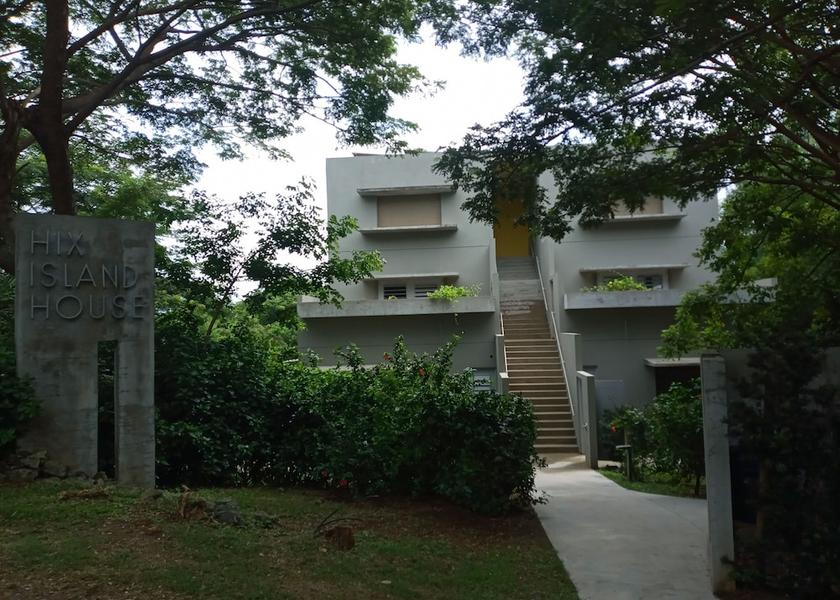  Vieques Facade