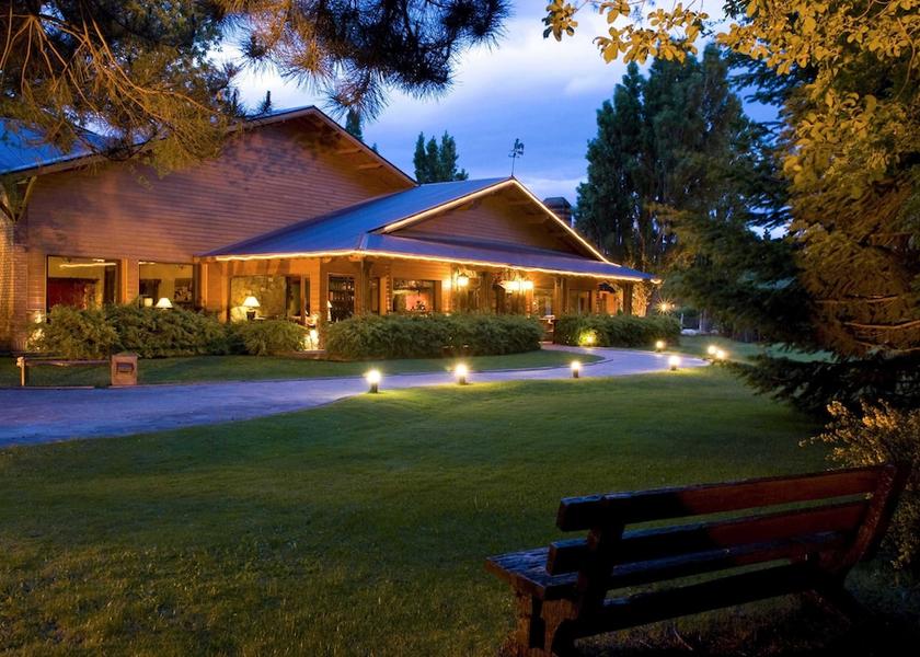 Santa Cruz El Calafate Facade