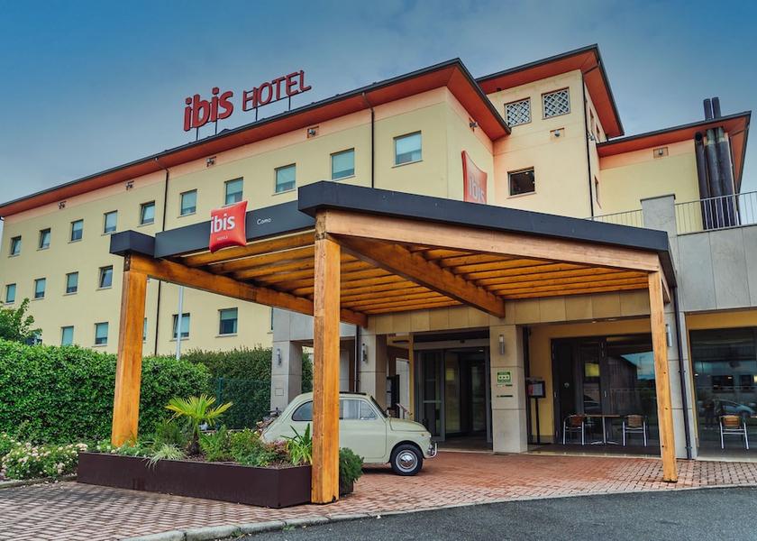 Lombardy Grandate Entrance