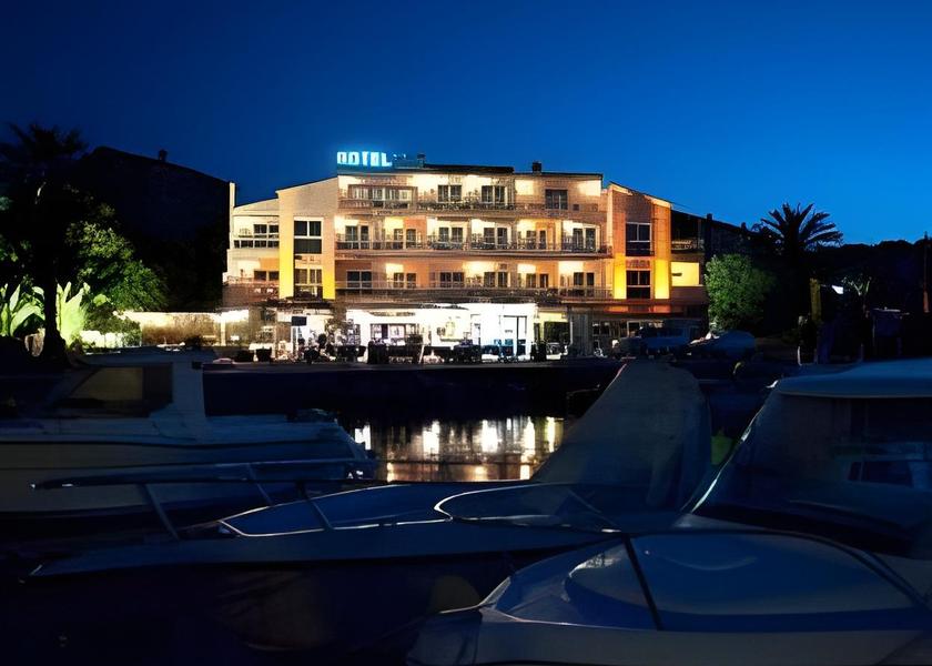 Corsica Serra-di-Ferro Hotel Exterior