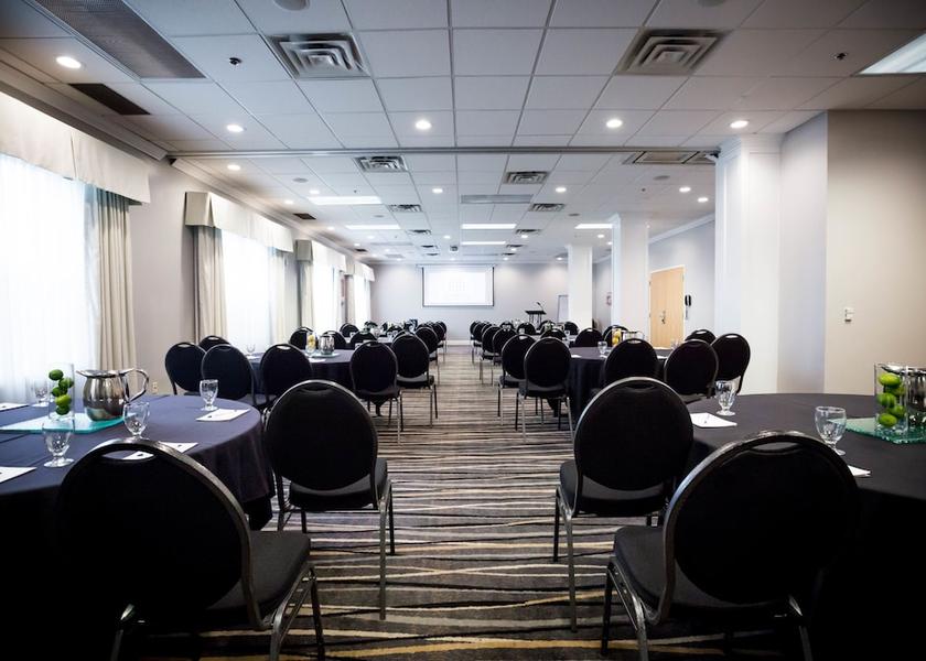 Ontario Cambridge Meeting Room