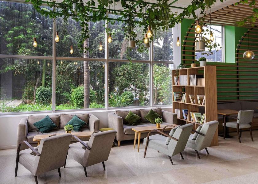  Casablanca Primary image