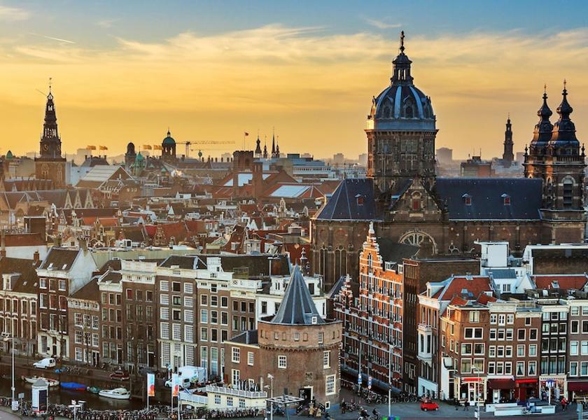 North Holland Lijnden Exterior Detail