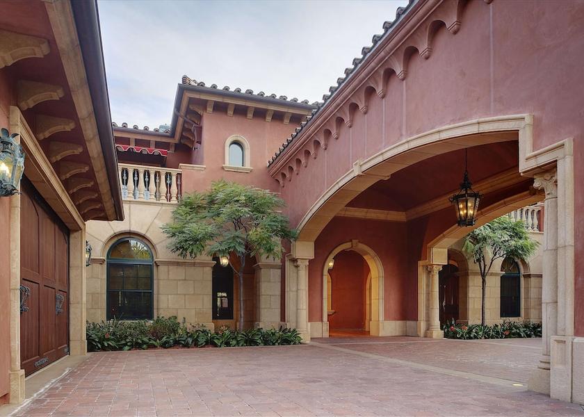 California San Diego Exterior