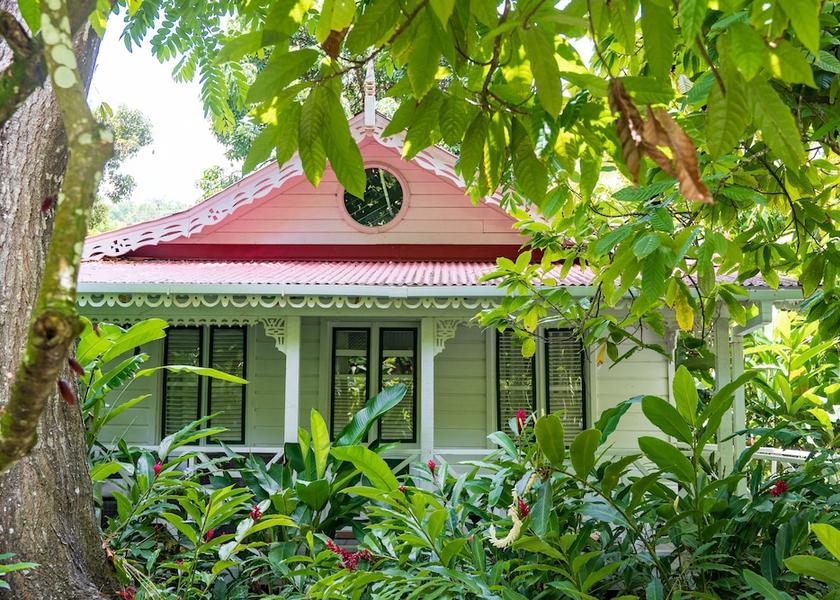  Soufriere Room