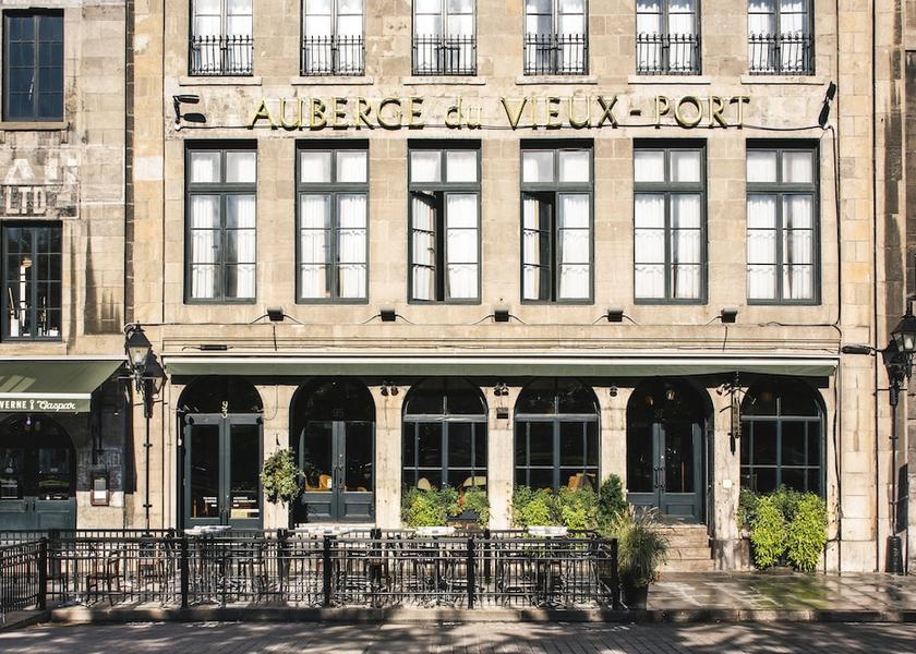 Quebec Montreal Front of property