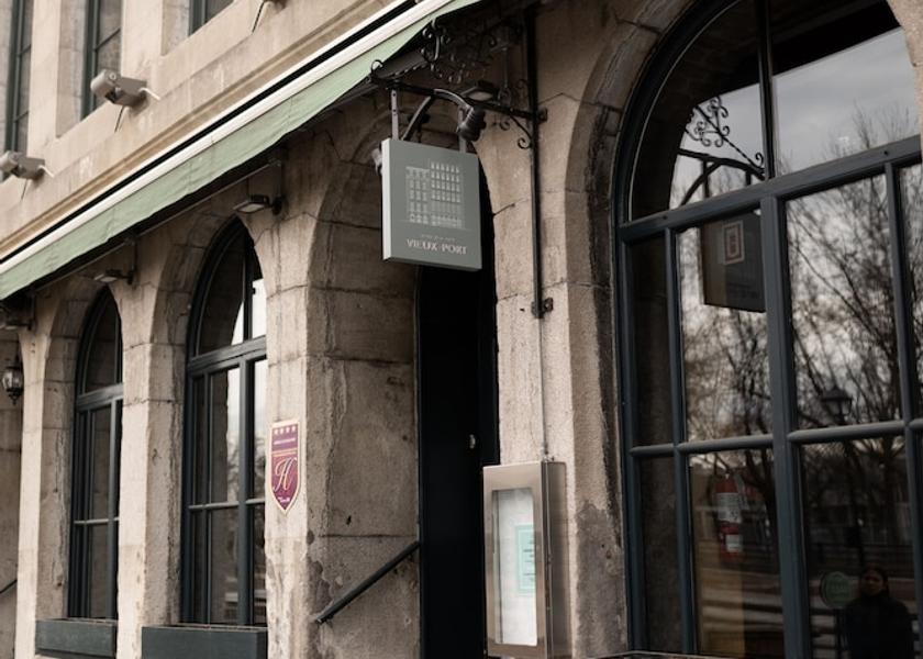 Quebec Montreal Front of property