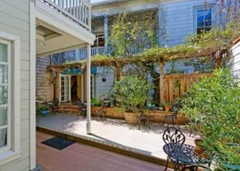 California Sausalito Exterior Detail