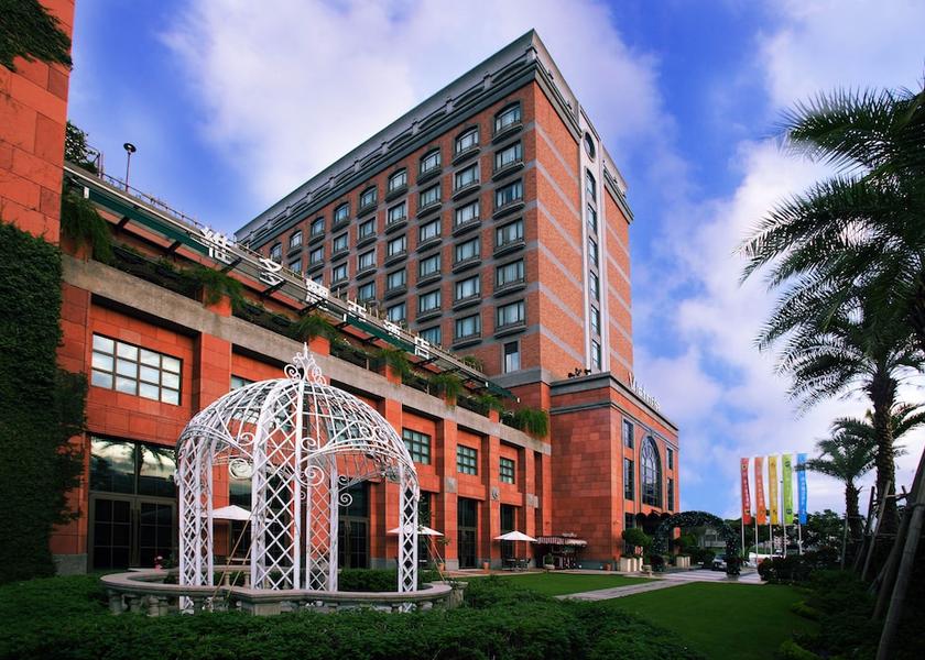  Taipei Exterior Detail