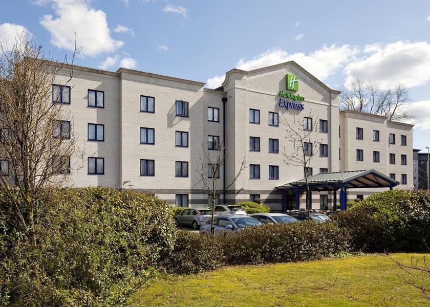 England Poole exterior view