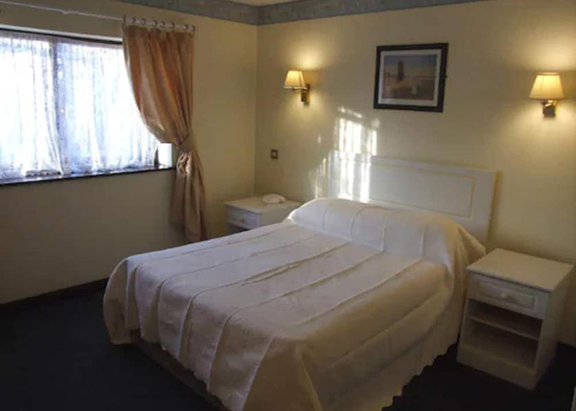England Sale Room