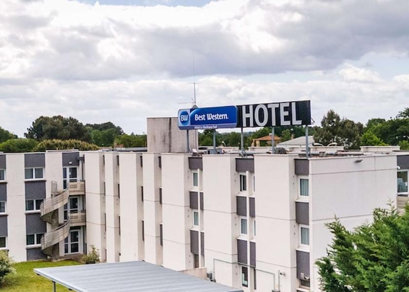 Nouvelle-Aquitaine Gradignan Exterior Detail