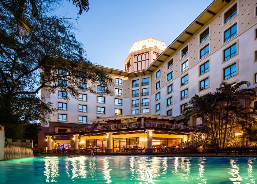 Dar es Salaam Dar es Salaam Indoor/outdoor pool